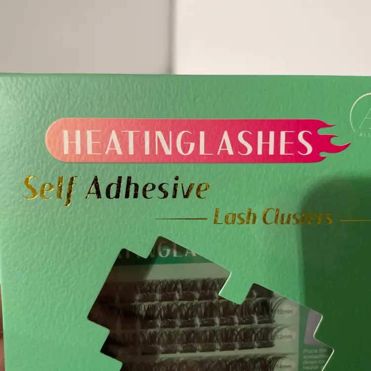 Self Adhesive Lash Clusters