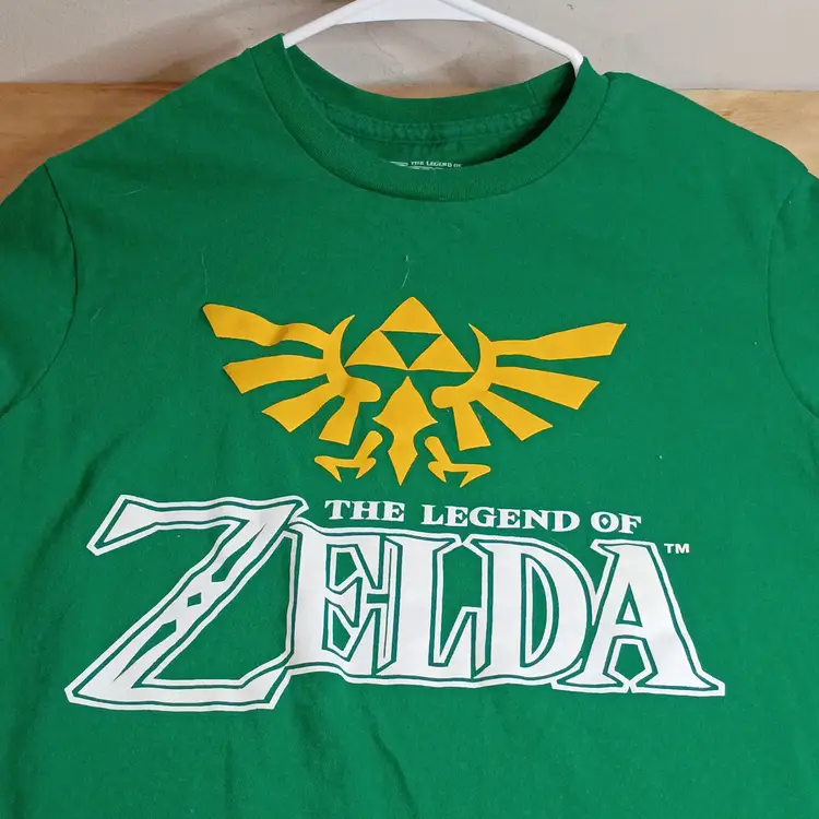 The Legend of Zelda T-shirt Size Medium