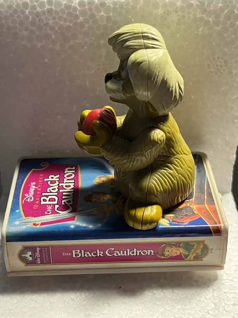 Disney Figurine PVC The Black Cauldron Gigi