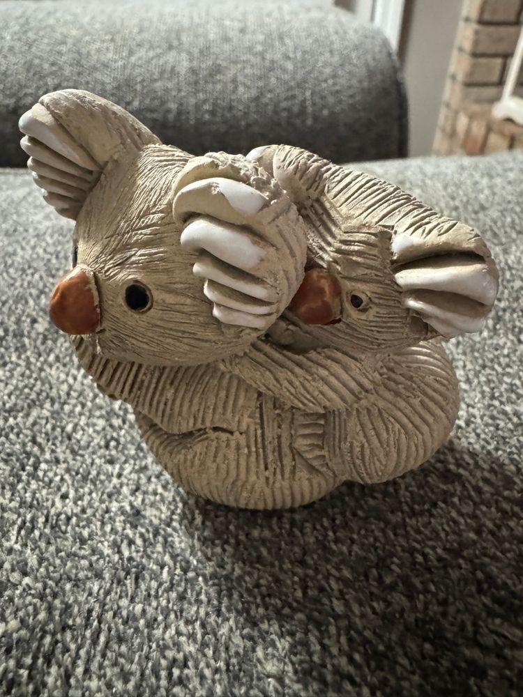 Vintage Artesania Rinconda Ceramic Koala & Baby Figurine