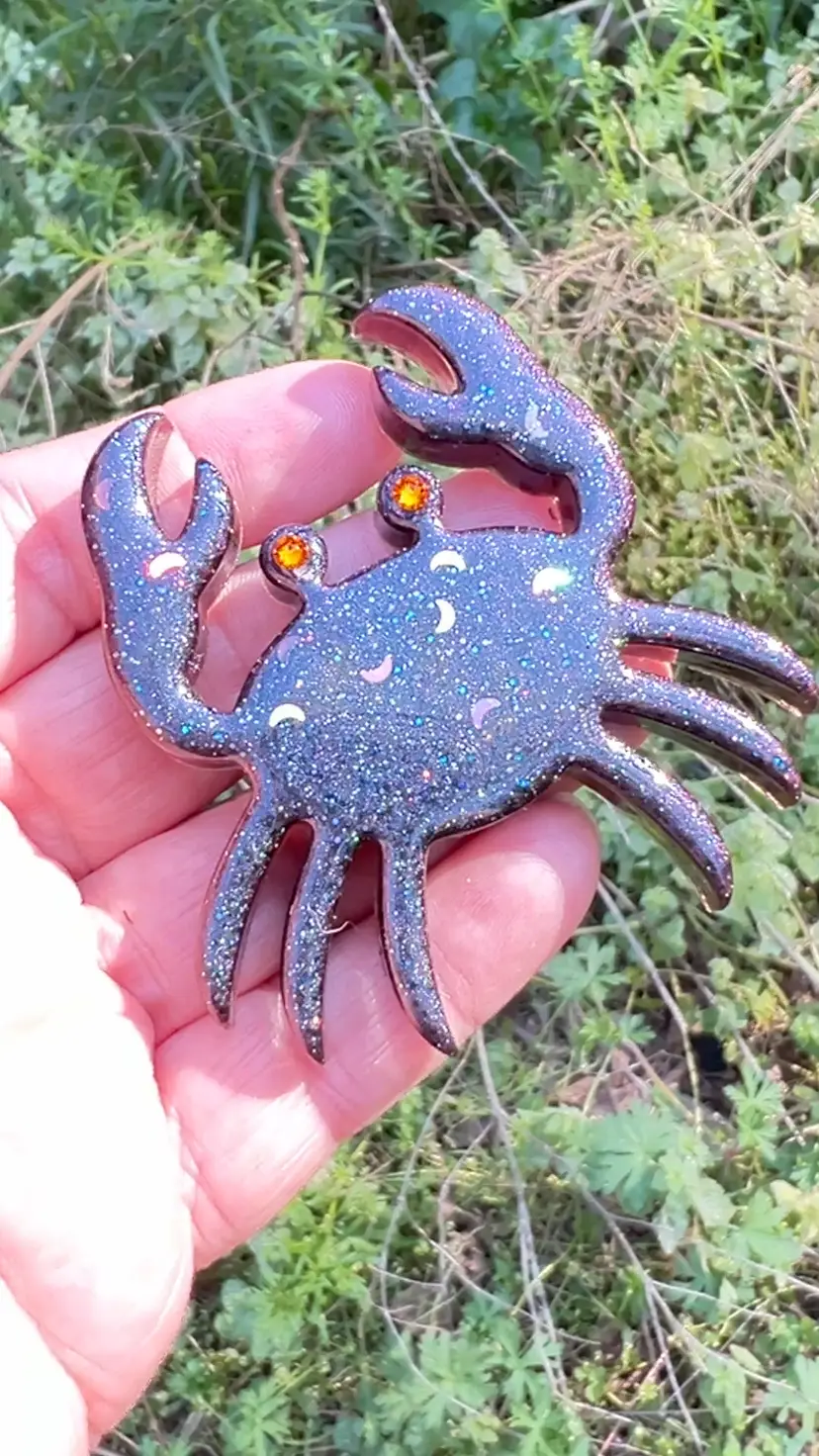 Blue Moon Crab Resin Magnet. Color Shifts Blue to Purple. Iridescent Crescent 🌙 Silver Moons. Handmade by Me!