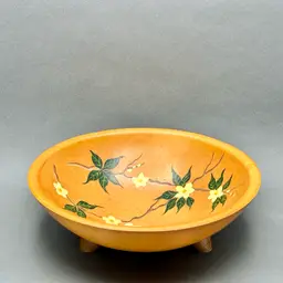 Vintage Munising Wood Products 3 Footed Display Serving Bowl With Hand Painted White Florals on Vines c. 1911-1955