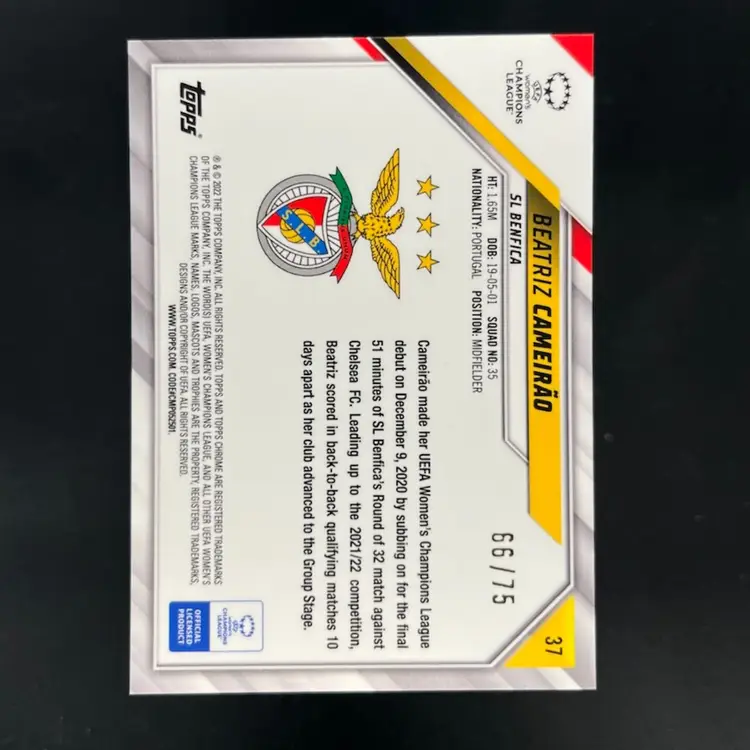 Beatriz Cameirao 2021/22 Topps Chrome UWCL Inferno /75 Soccer Card
