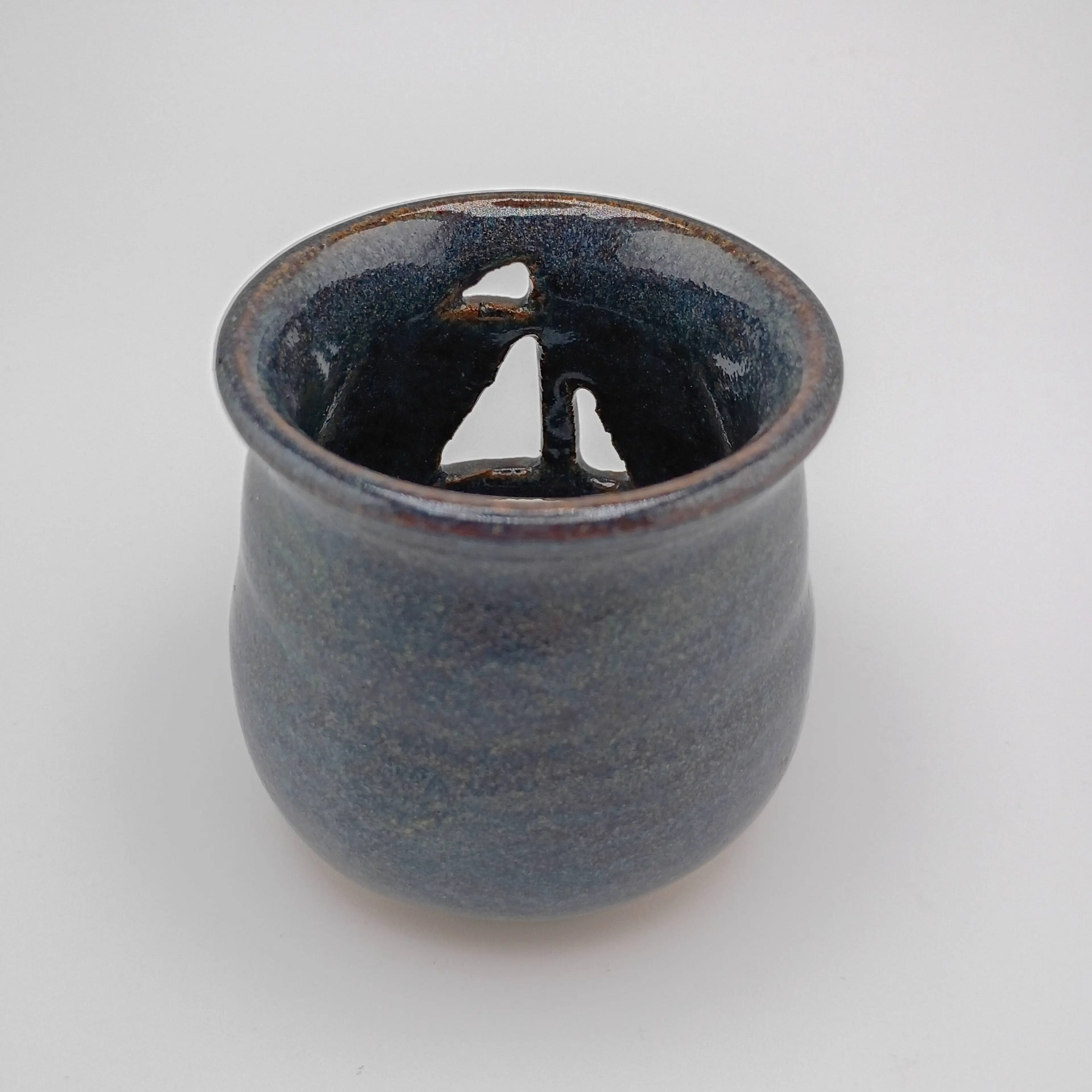 Image 3 of 4