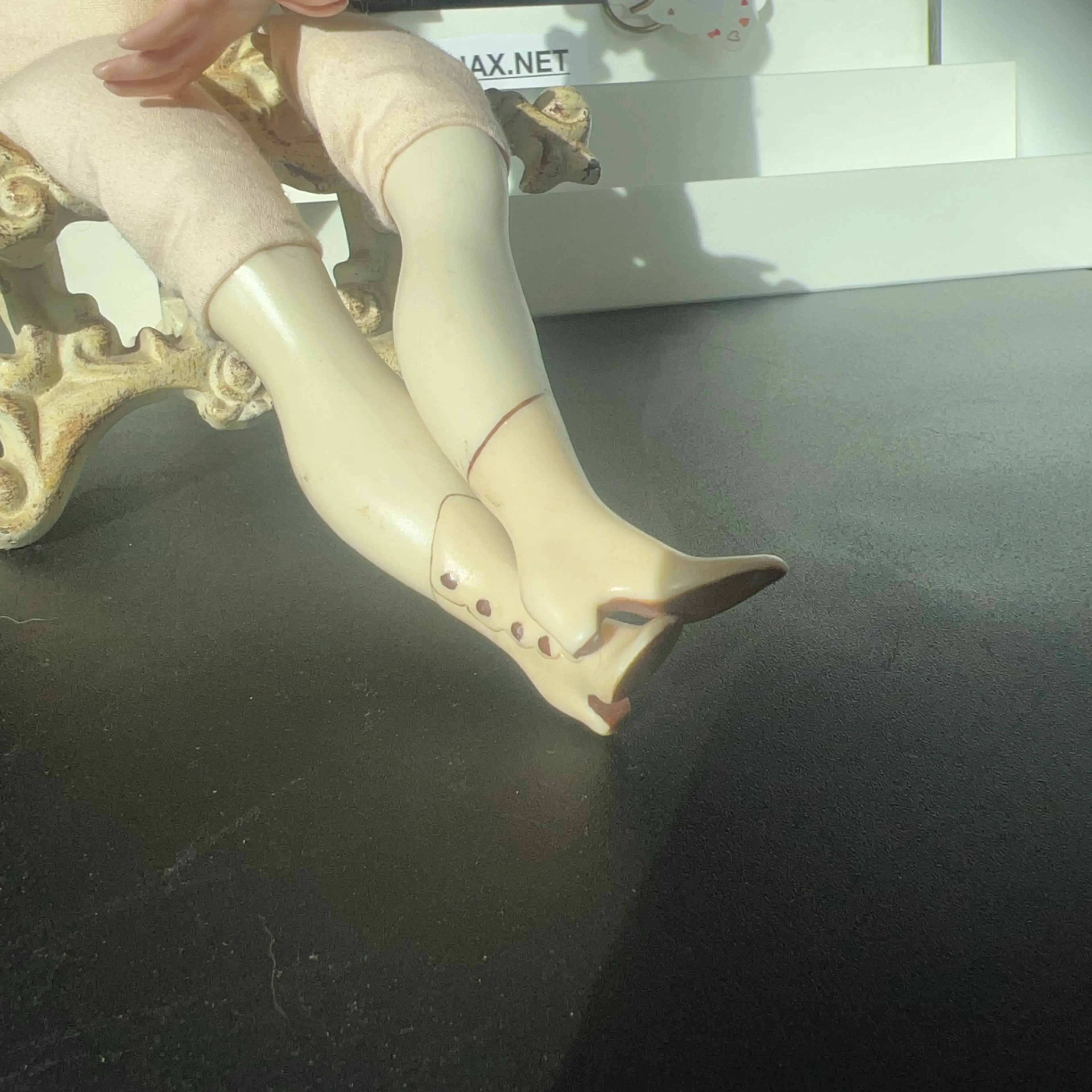 Image 4 of 18