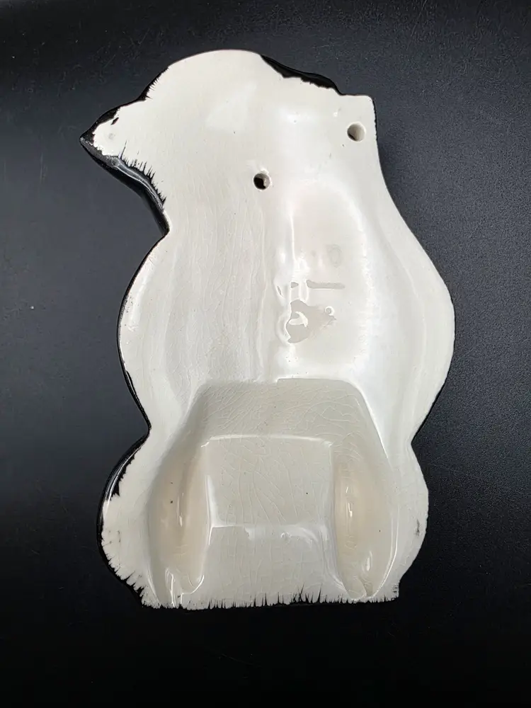 DE-STINKER Skunk Wall Pocket