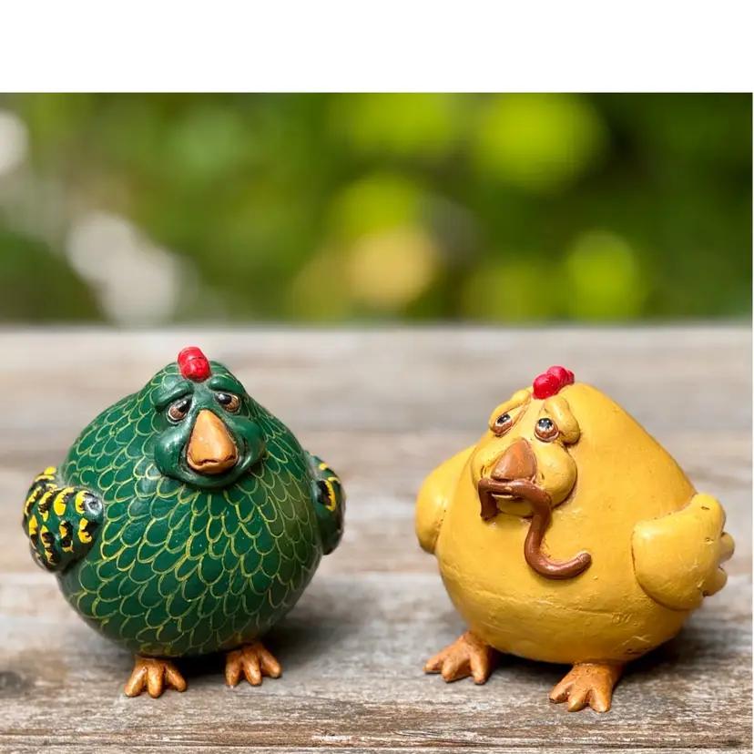 Set of two Vicki Thomas signed Fat Chicken Gourds Enesco Hand Painted 1997 Yellow Green