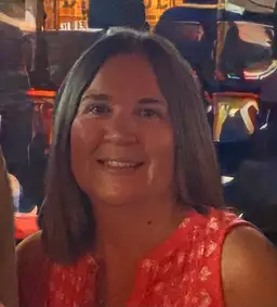 Leigh’s Vintage Treasure Chest