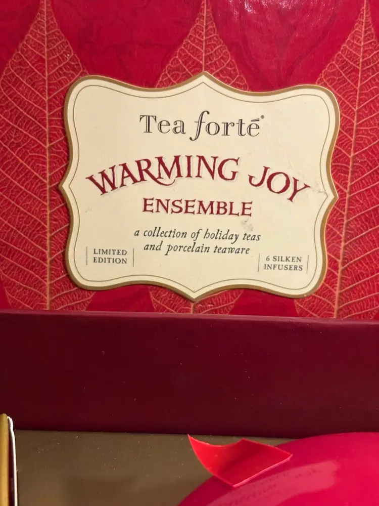 Tea Forte Warming Joy Gift Set with Café Cup + Lid + Tea Tray  + Tea Infusers