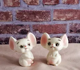 Vintage Napco Kitschy White Mice Salt & Pepper Shakers