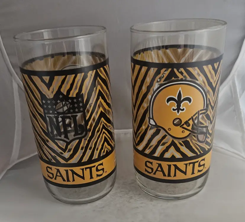 2 New Orleans Saints McDonalds Coca Cola Glasses 12 floz Vintage Mint 1980's NFL