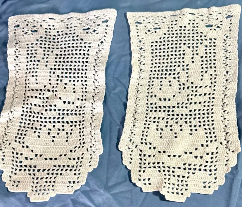 Vintage Crochet Floral Doilies Set 10.5 inches long