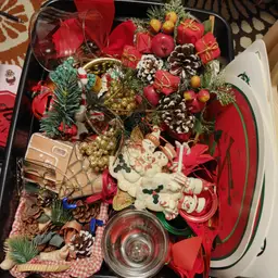 #06 - Choice Christmas item- Misc items. Will refund any shipping overages.