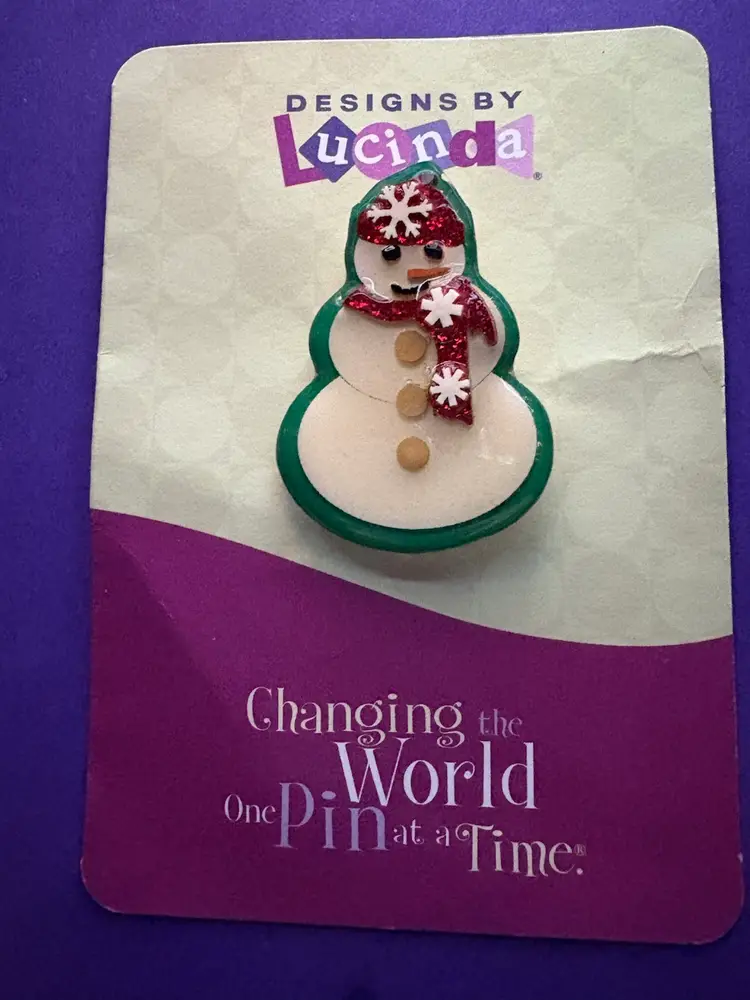 Designs By Lucinda ~ Vintage SNOWMAN Pin / Brooch  ~ Green Background With Glittery Red Hat And Scarf ☃️