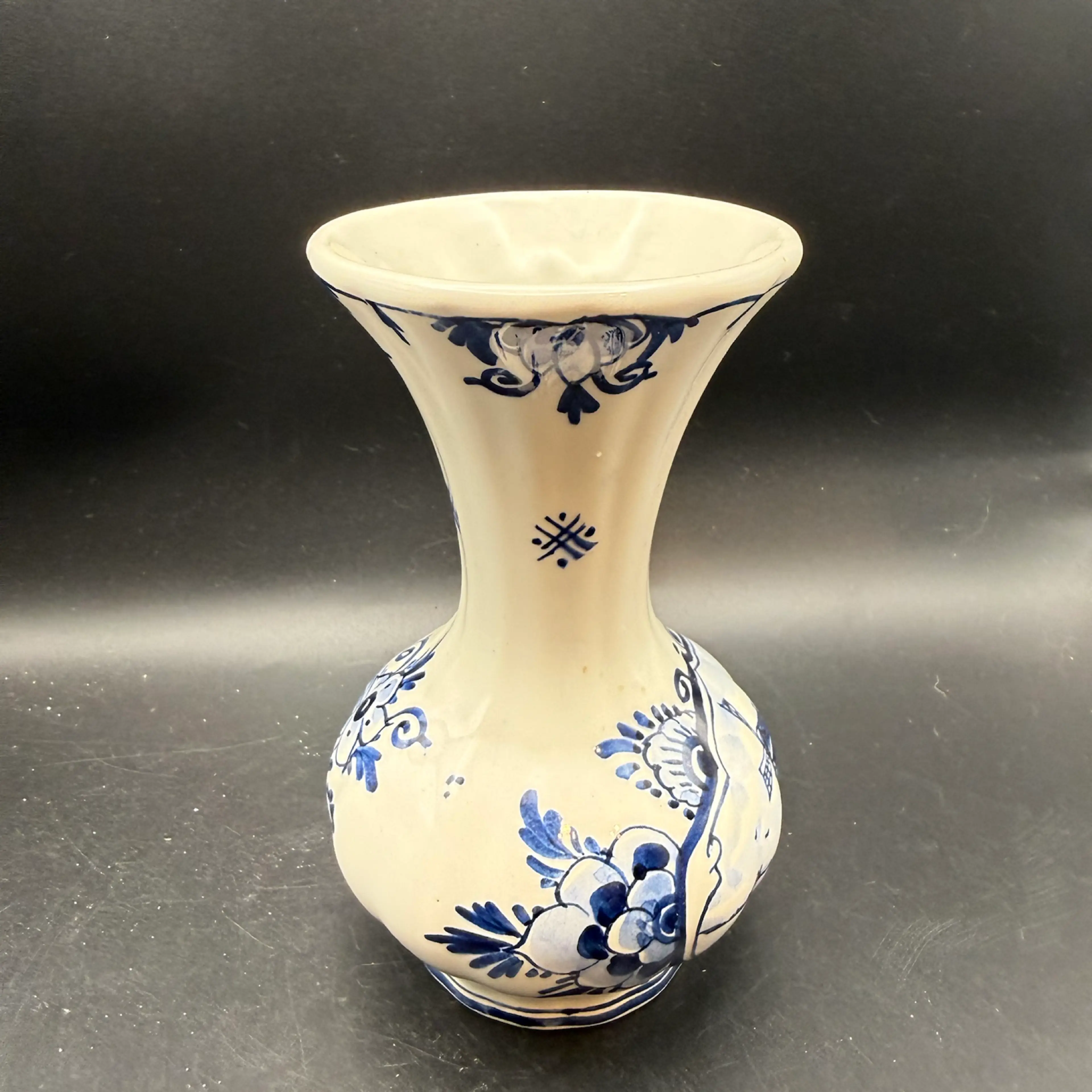 Image 2 of 6