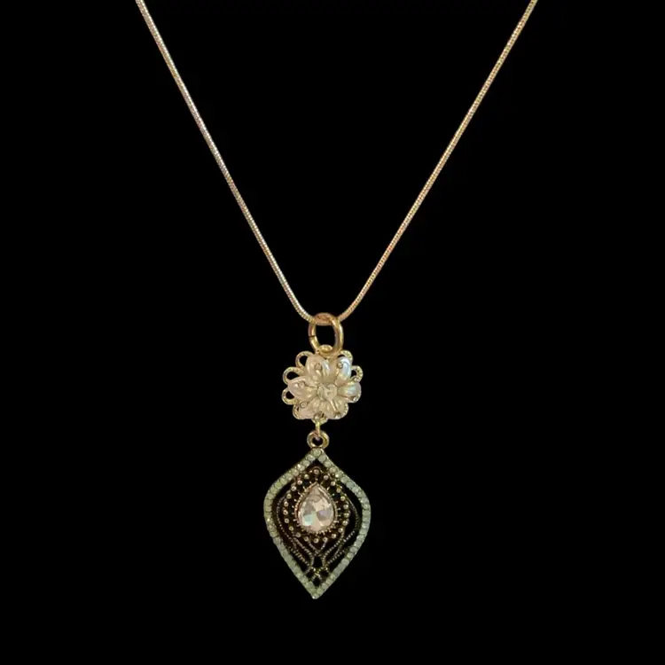 Beautiful More Modern Artisan Goldtone Necklace. Floral Flower Dangling Motif. Glass Rhinestones.