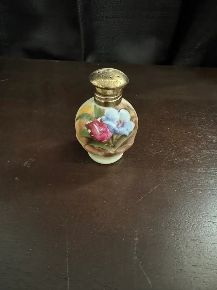 Vintage Single Shaker