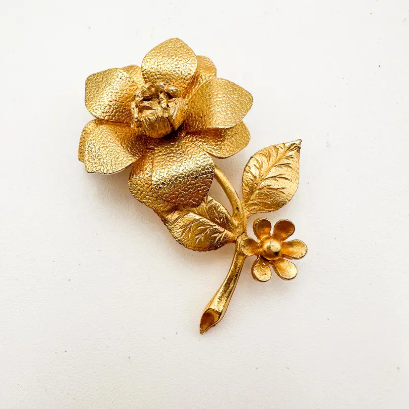 Rose Flower Gold Tone Brooch Floral 2" B25