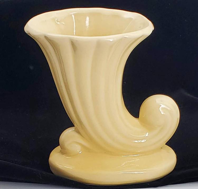 USA Pottery Butter Yellow Cornucopia Vase 6"