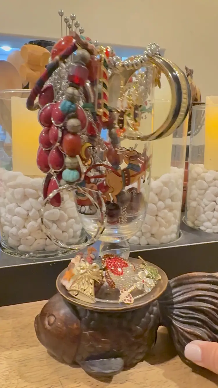 Christmas Jewelry Mystery Jar 20pc