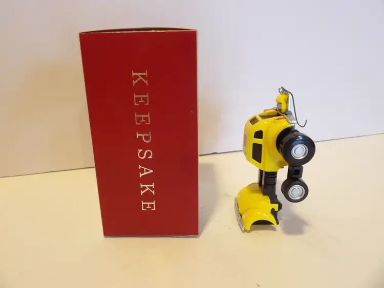 + * 2019 TRANSFORMERS BUMBLEBEE HALLMARK ORNAMENT BRAND NEW
