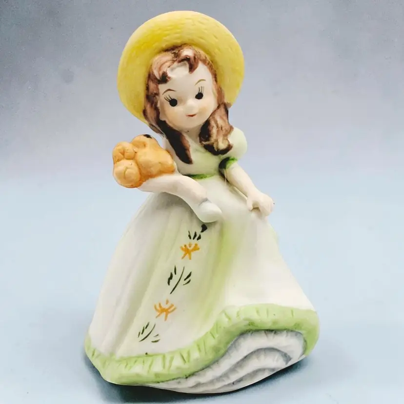 Vtg Big Eyelashes Girl Green Dress w Bonnet & Flower Bouquet Bisque Figurine