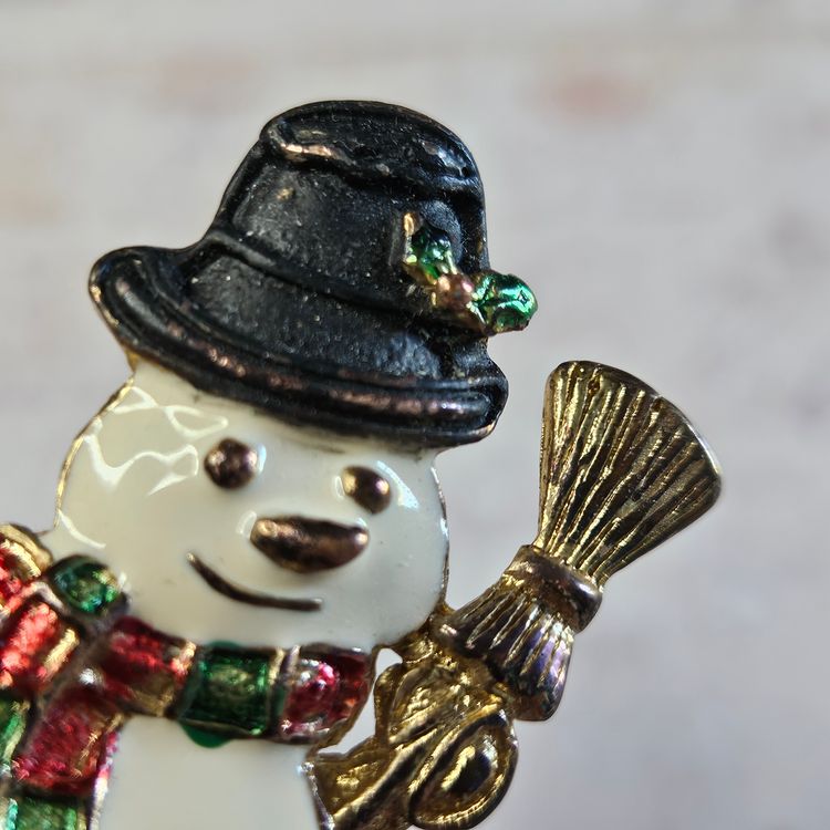 Snowman Brooch Unmarked