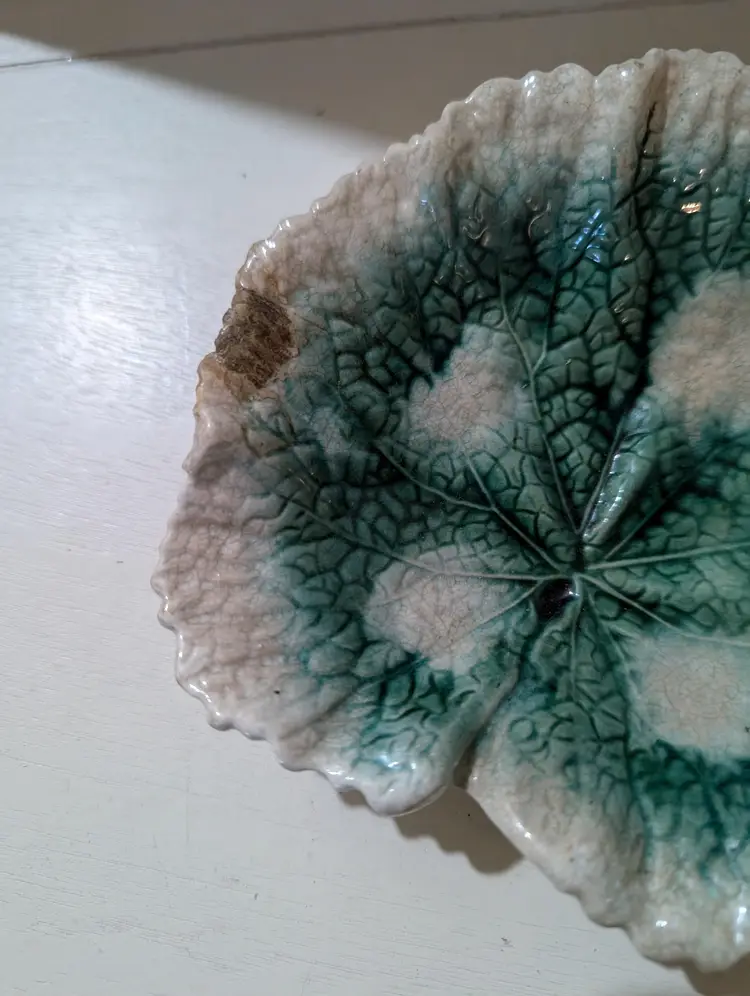 19th Century Vintage Antique Majolica Leaf-Shaped Dish