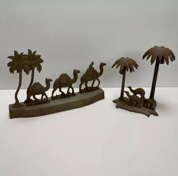 Vintage Brass Camels Home Decor Figures