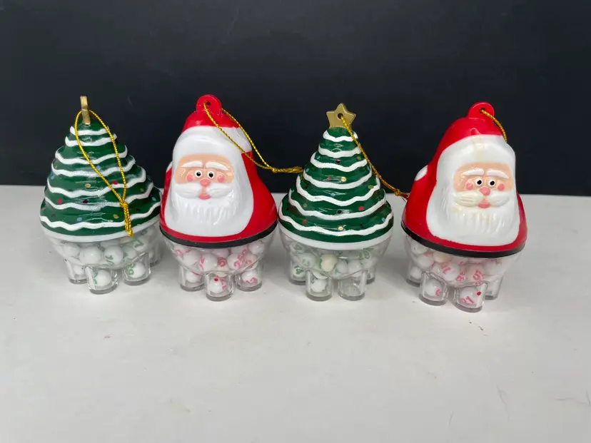 4 Plastic Santa Christmas Tree Lotto Pals Number Selector Ornaments 3” Kitschy