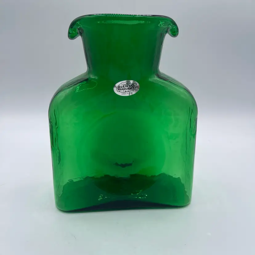 Blenko #384  8" Water Bottle - Clover - Brand New 2025 Green