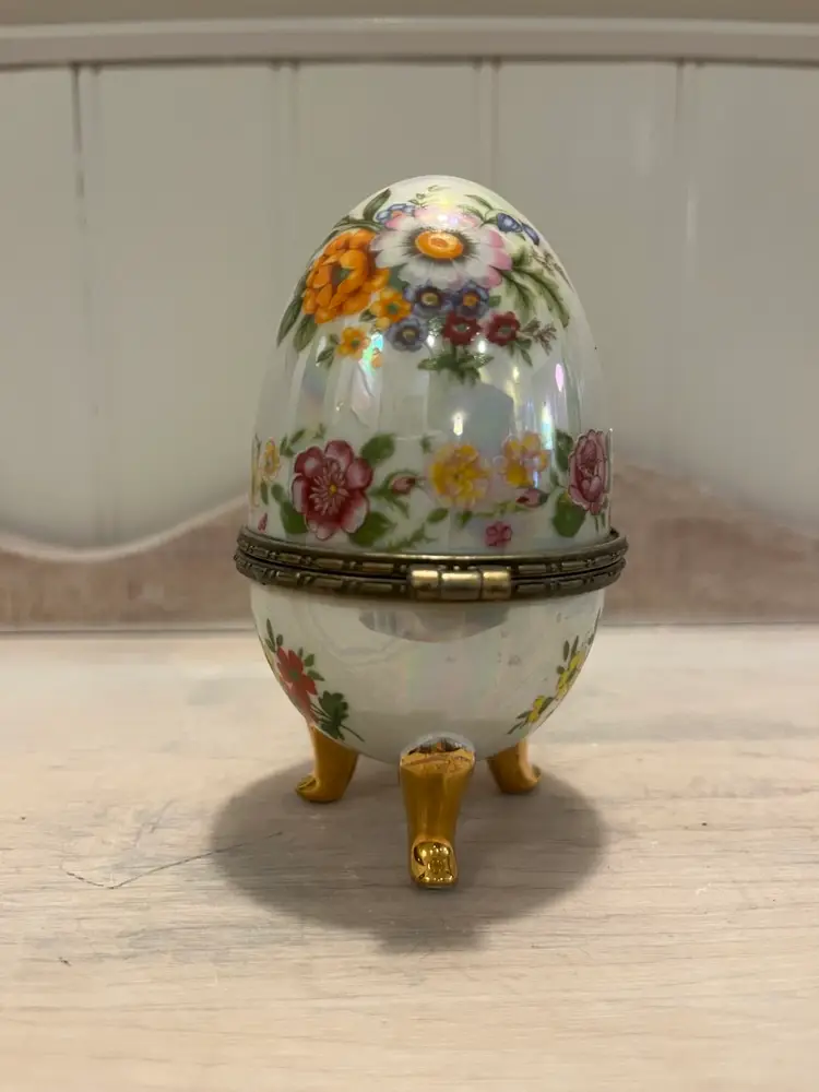 Floral Porcelain Egg Trinket Box – Fabergé Style
