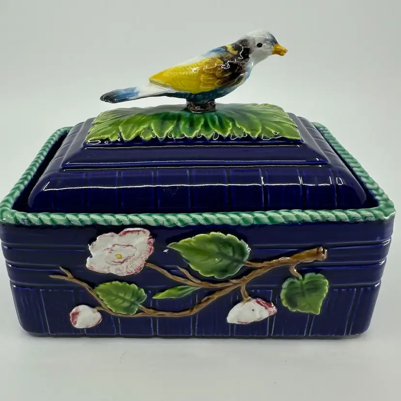 Mottahehedeh Italy Majolica Cobalt Floral Bird Finial Covered Dish
