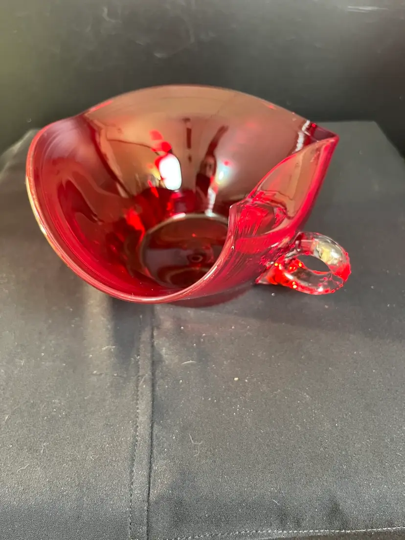 Viking Amberina Heart Shaped Bowl w/ Applied Clear Handle-This, also, SCREAMS Shine a 395 on  Me!
