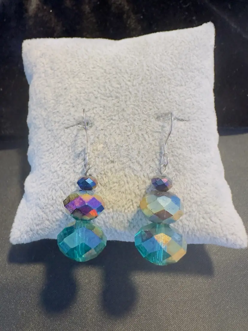 #9 Vintage A B Arora Borealis Pierced Earrings Green Blue Iridescent Faceted Glass Stone Beads