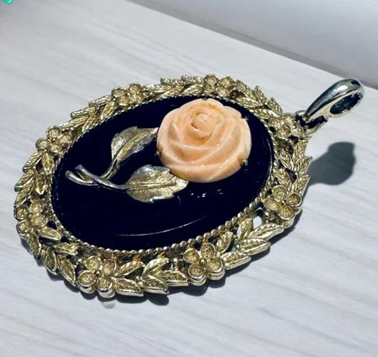 Vintage 1970's Large Cameo Pendant Black w/ Pink Rose Mirror Back Avon