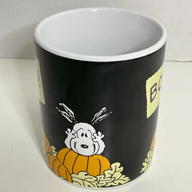 Collectible Peanuts Snoopy & The Great Pumpkin 50th Anniversary 16 oz Halloween Mug