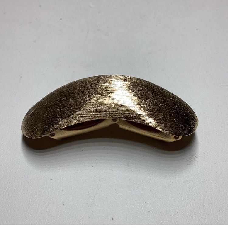 Scarf Clip Goldtone 1 1/2” signed NAPIER Like New Condition