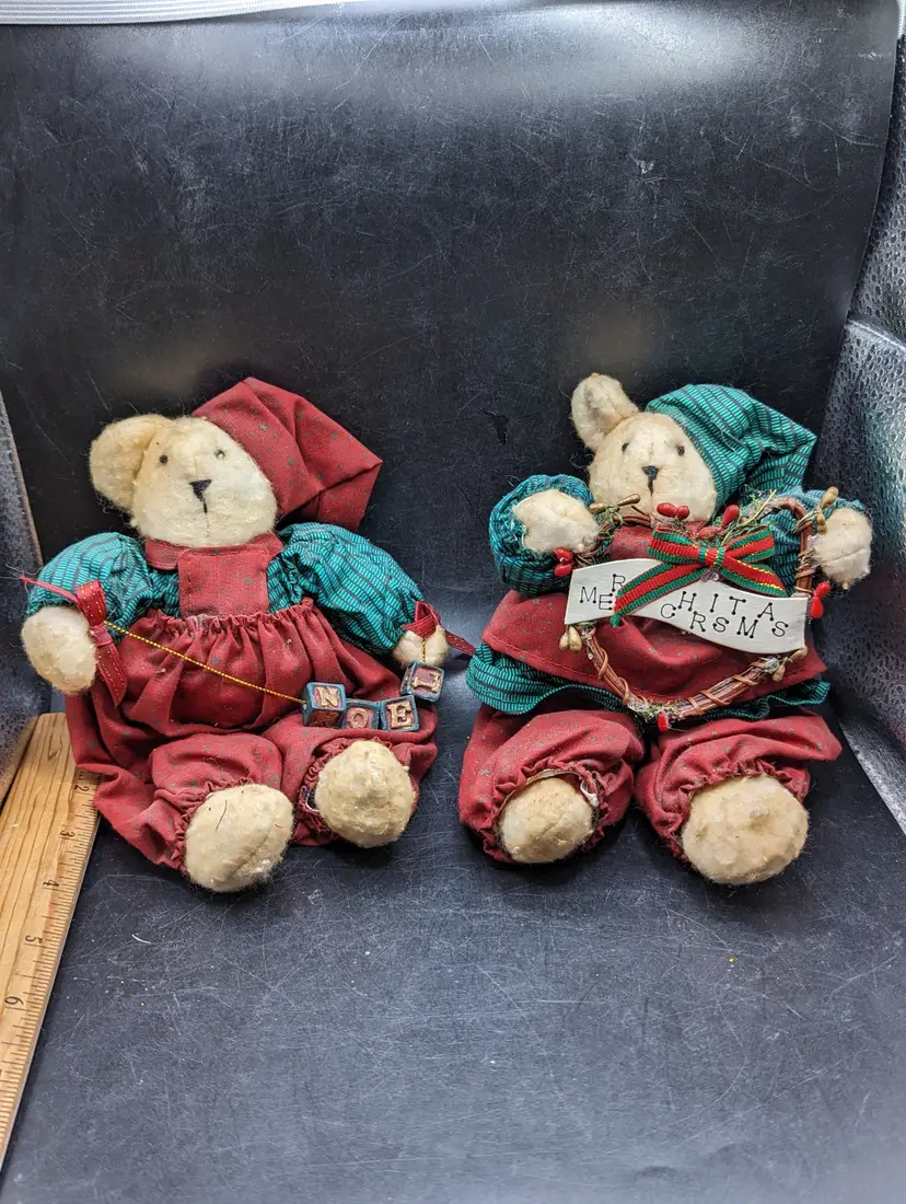 Vintage Lot of 2 Christmas Bears.