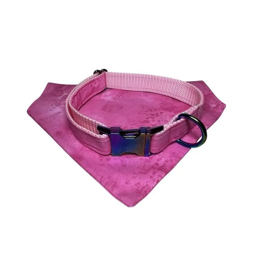 Dog Collar & Bandana Hot Pink Print Large Handmade Heavy Duty Collar with Metal Iridescent Buckle NEW