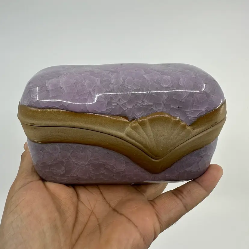 Vintage Art Deco Lavender Shell Crackle Glaze Trinket Box Japan