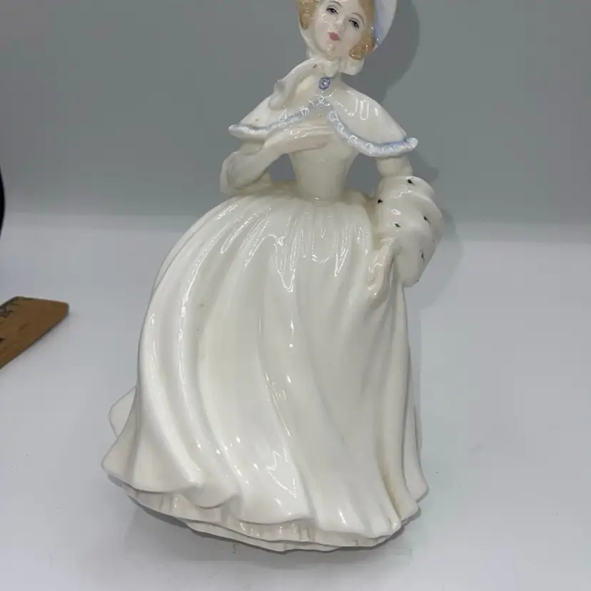 Royal Doulton - Jessica HN3169 8” England