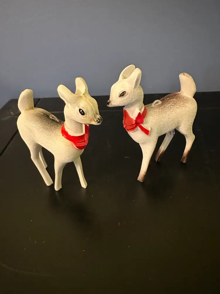 Vintage Christmas White Reindeer Red Bow Hard Plastic Ornament Set Of 2 MCM 3”