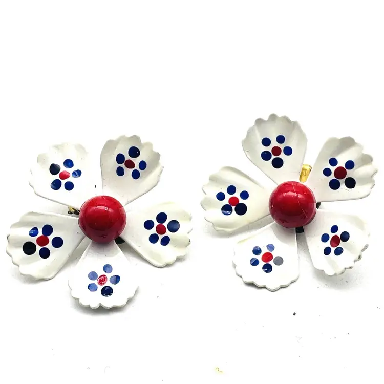 Vintage White Enamel Flower Clip On Earrings Red And Blue Polka Dot Retro 1960s 11944