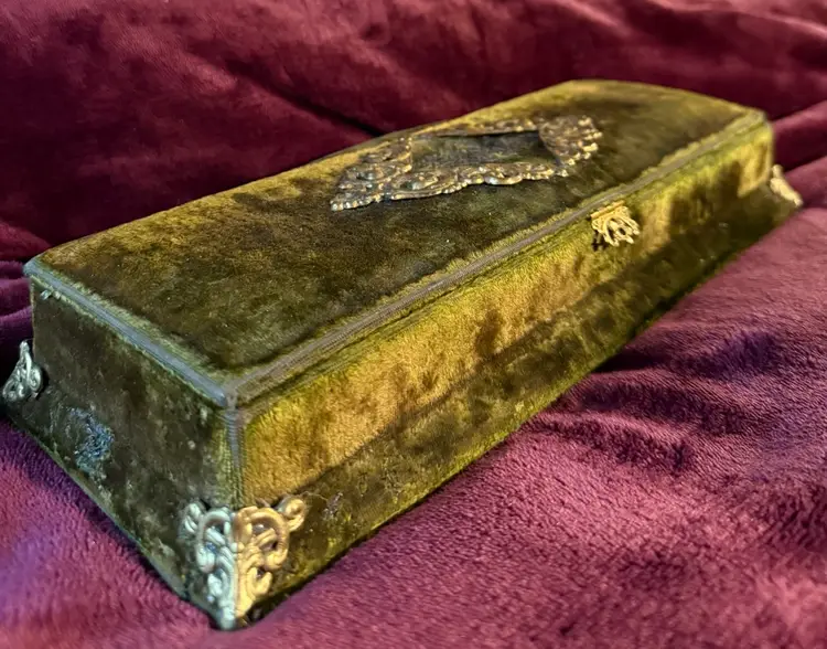 #04 ~ 12.5”x5”x2.5” Antique Velvet Glove Box ~ As Show In Live
