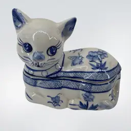 Retro Blue & White Cat Trinket Box Floral Chinoiserie Made In China Original Label
