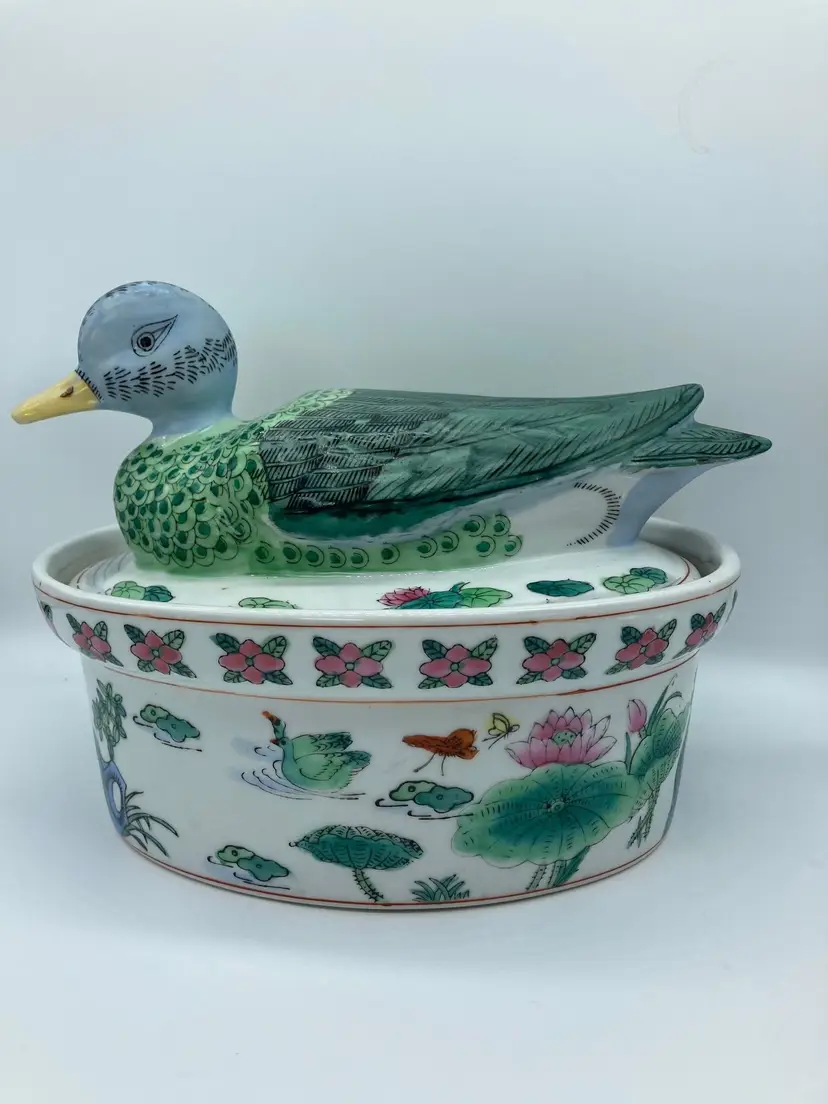 VINTAGE MALLARD DUCK LID 
OVAL COVERED CASSEROLE DISH CHINESE ASIAN LOTUS FLOWER