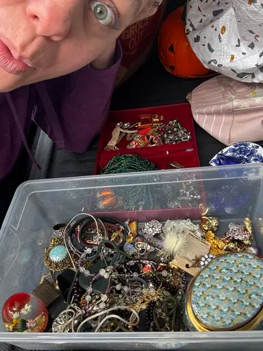 Cleared Estate Sale's JEWELRY Today. This Couldn't Wait. W/ MoonSkyVintage Niknax.net