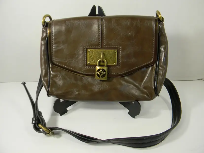 Simply Vera Wang Purse W/Faux Lock Adjustable Shoulder Bag