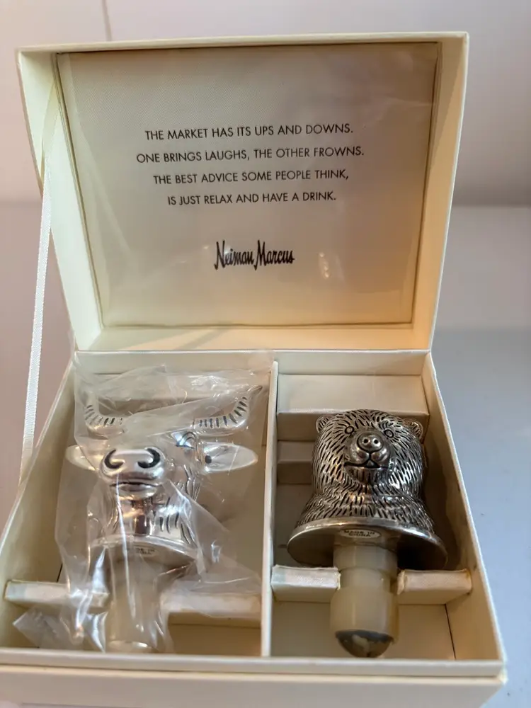 Neiman Marcus Bull and Bear Wine Bottle Stoppers